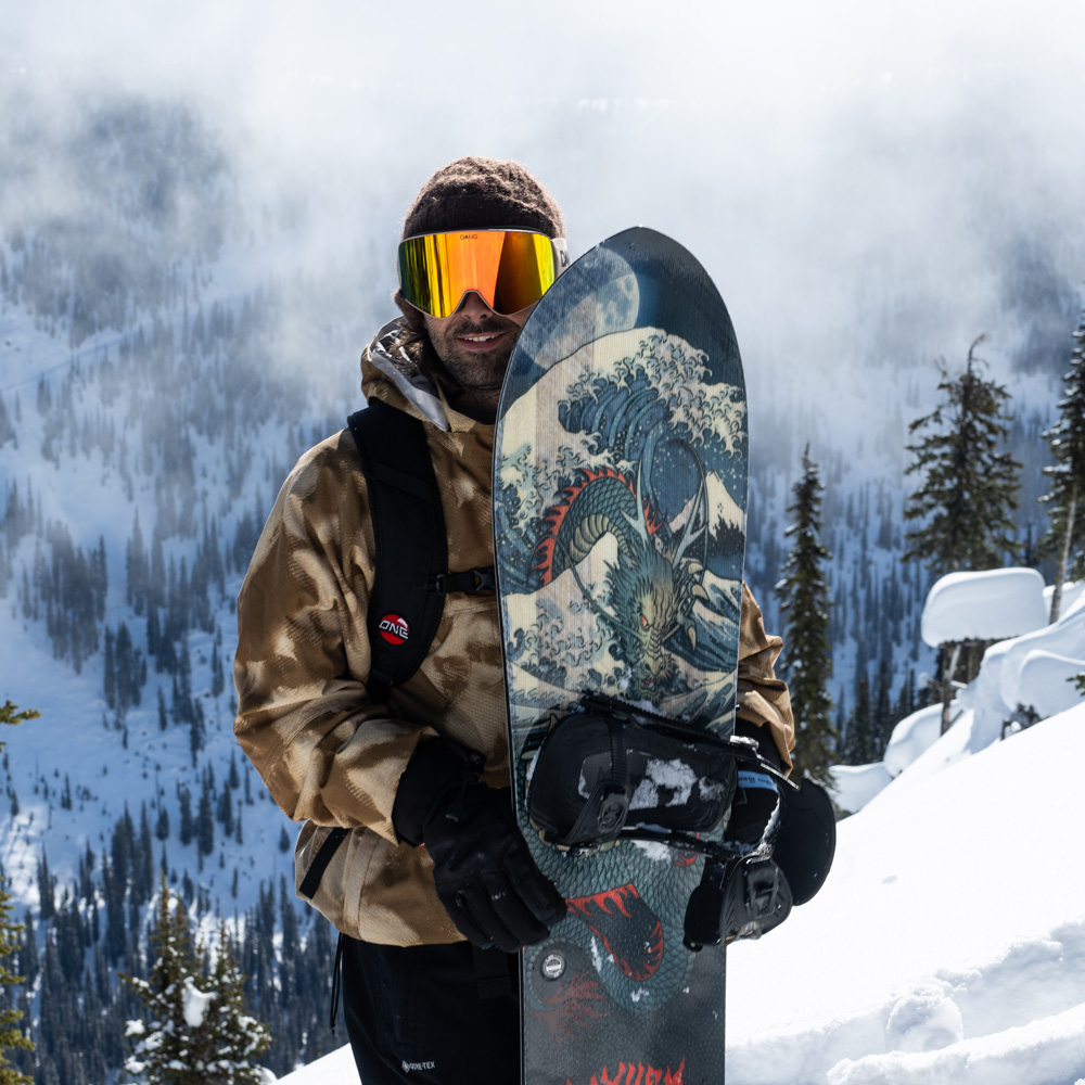 Matteo Soltane and the Retro Ripper Snowboard